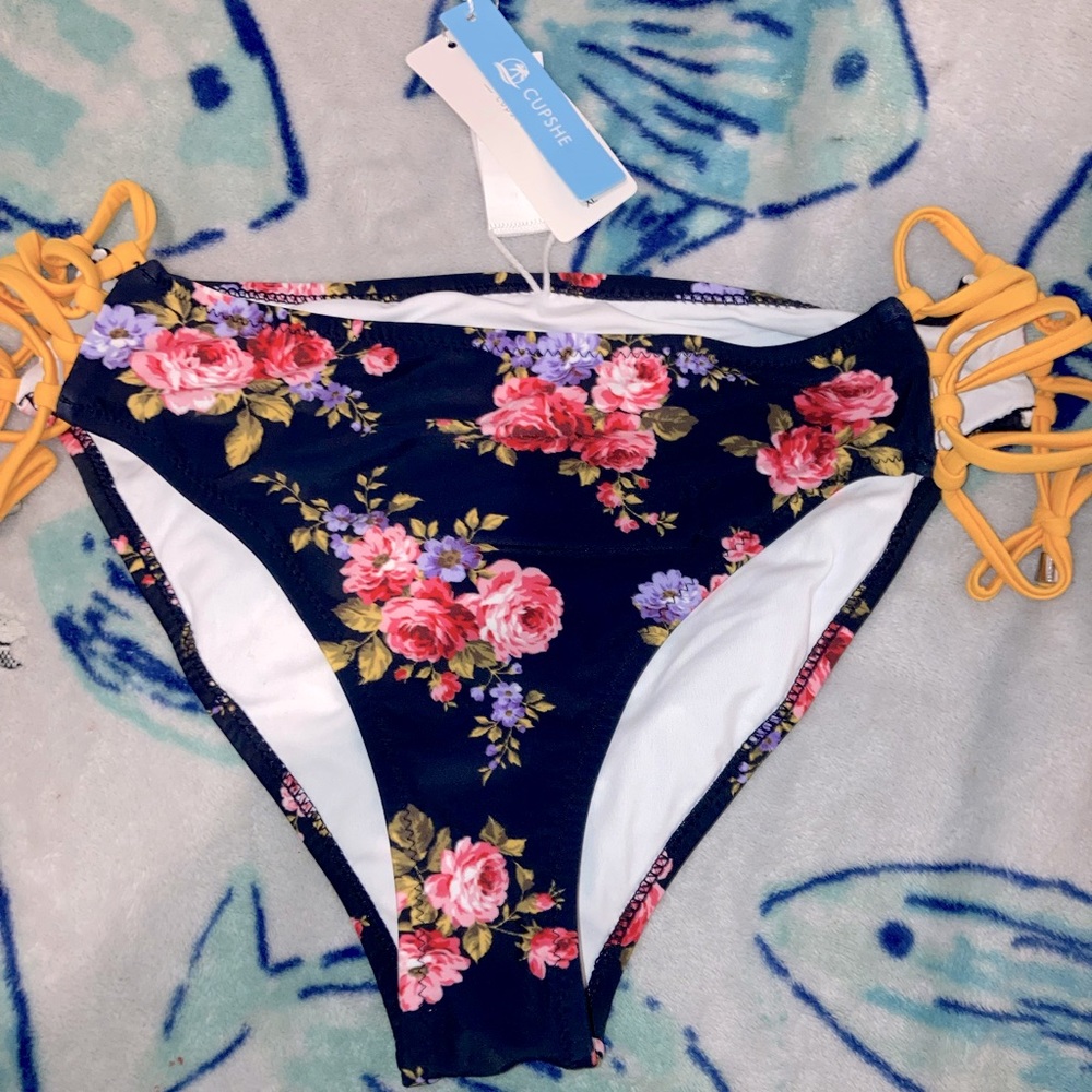Bikini bottoms